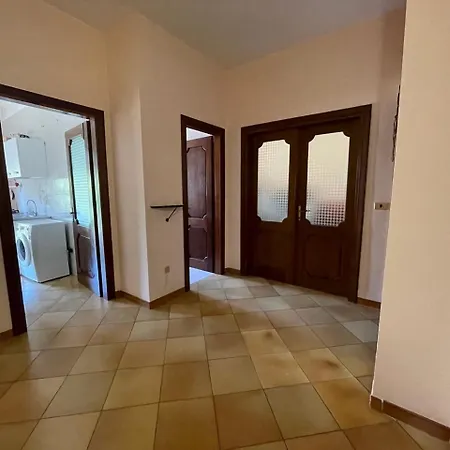 Angolo Di - *